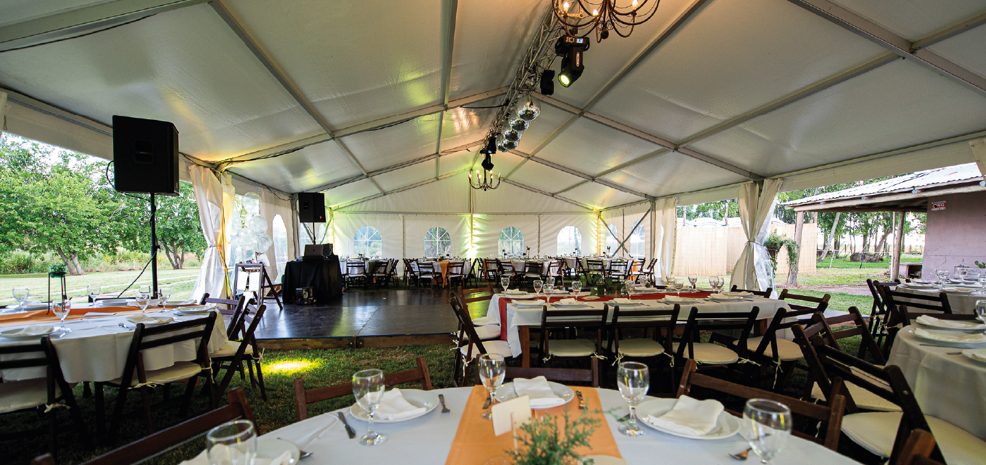 Vista de carpa para evento grande